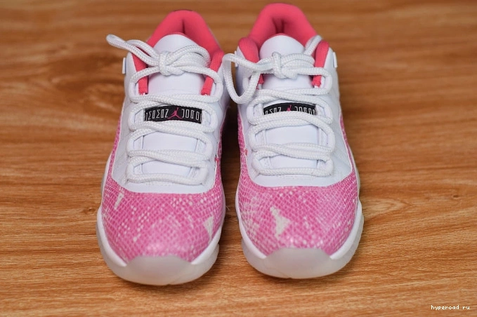 Pink Air Snakeskin Jordan AH7860-106 WMNS Low 11 0730